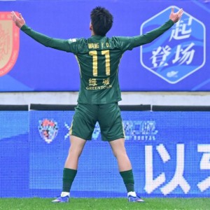 B体育便捷服务-中超-王钰栋梅开二度 浙江队4-1逆转战胜青岛海牛